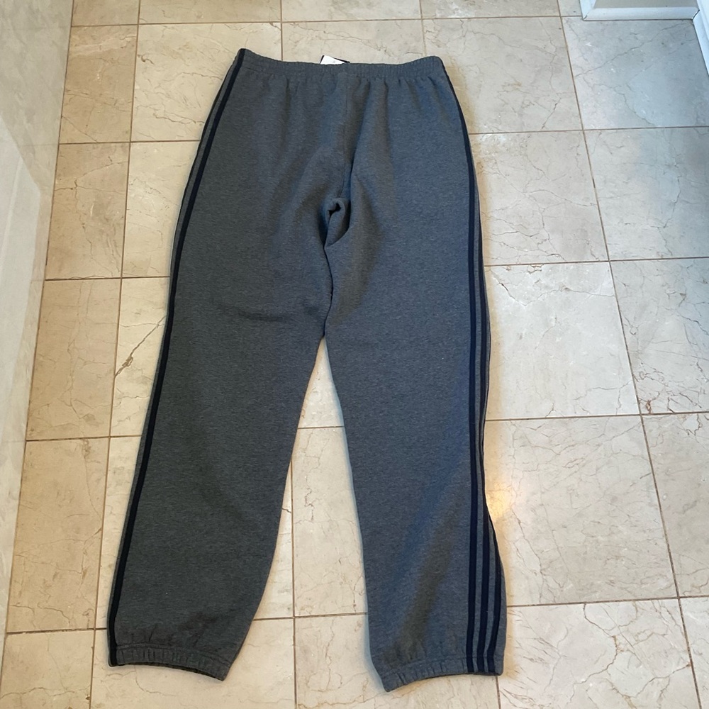Adidas Sweat Pants NWT, grey with black leg stripes, fleece, Men’s Sz XL - Picture 6 of 12